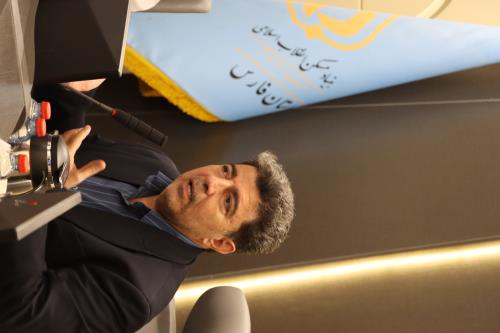 مدیر کل بنیاد مسکن استان فارس تاکید کرد : فرصت های بی بدیلی از محل نهضت ملی مسکن برای توسعه و تامین مسکن متقاضیان فراهم